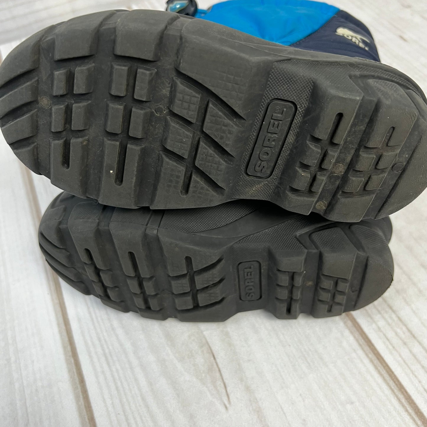 sorel waterproof boots 11C