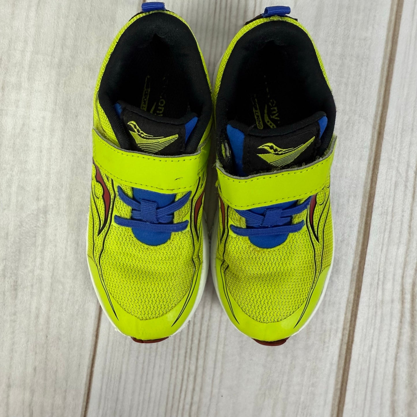 saucony kinvara toddler sneakers 10C