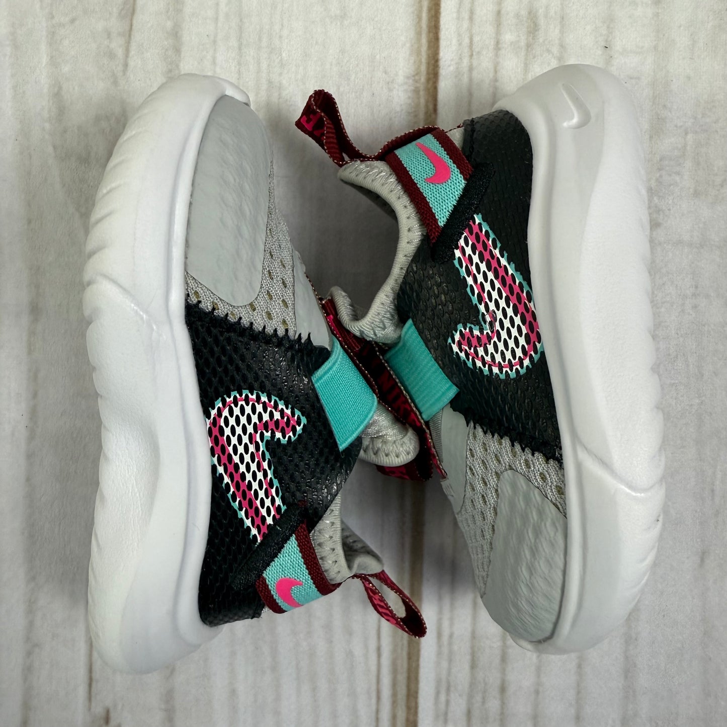nike flex plus se 4C