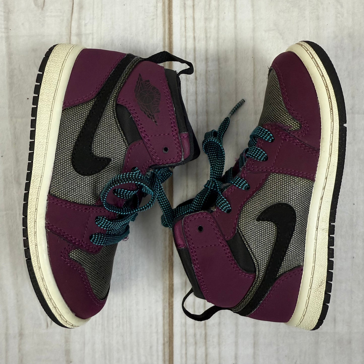 nike air jordan 1 retro high gt mulberry 9C
