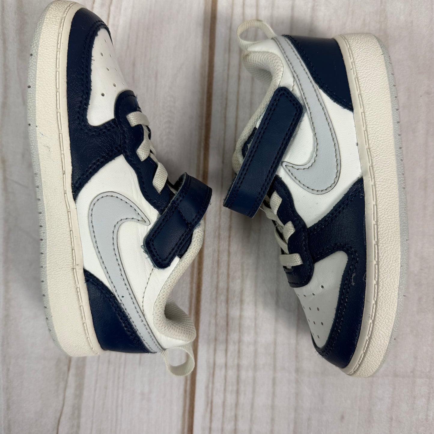 nike court borough low 9C