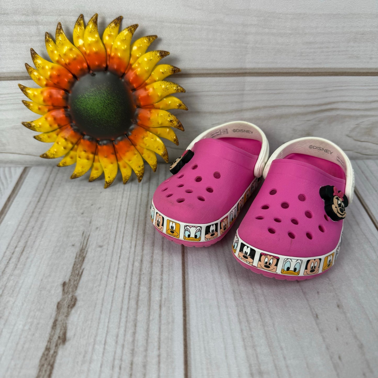 crocs x disney minnie mouse toddler shoes 7C