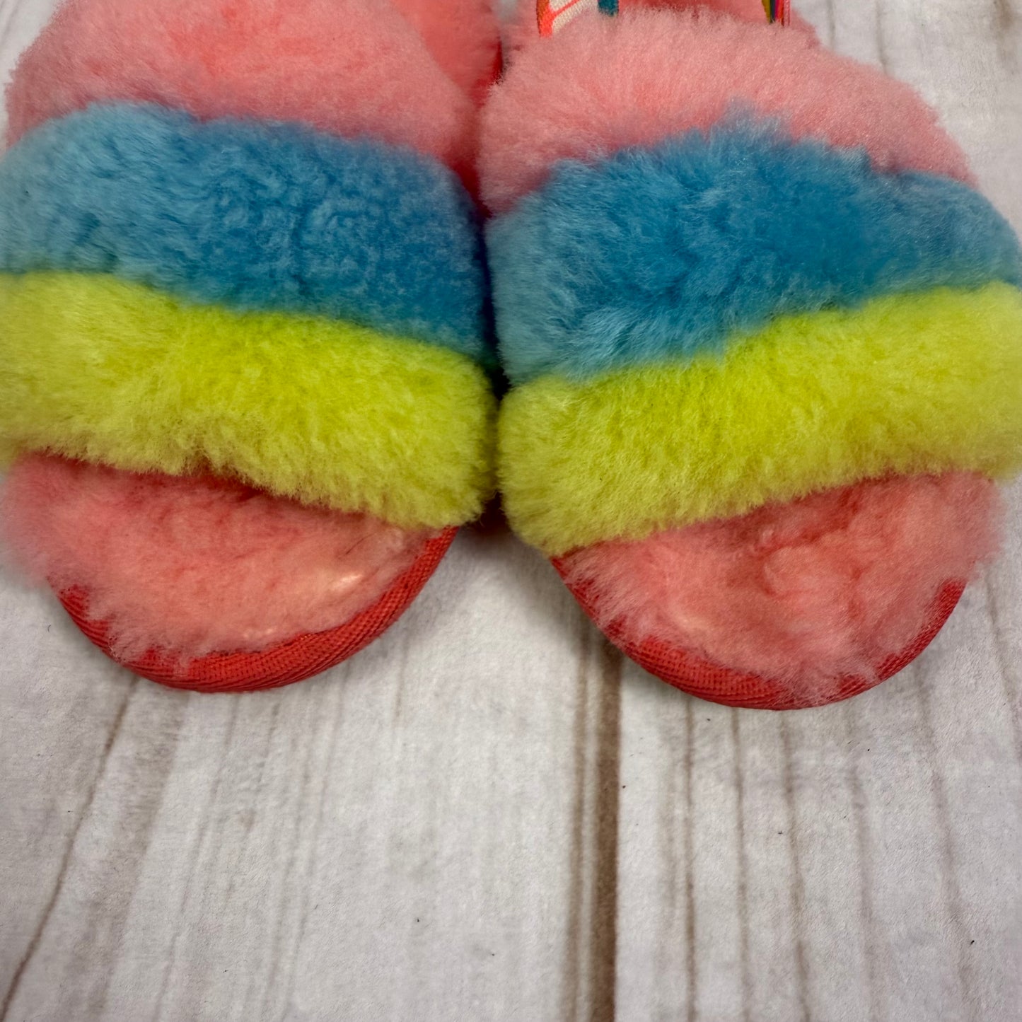 ugg fluff yeah slippers 9C