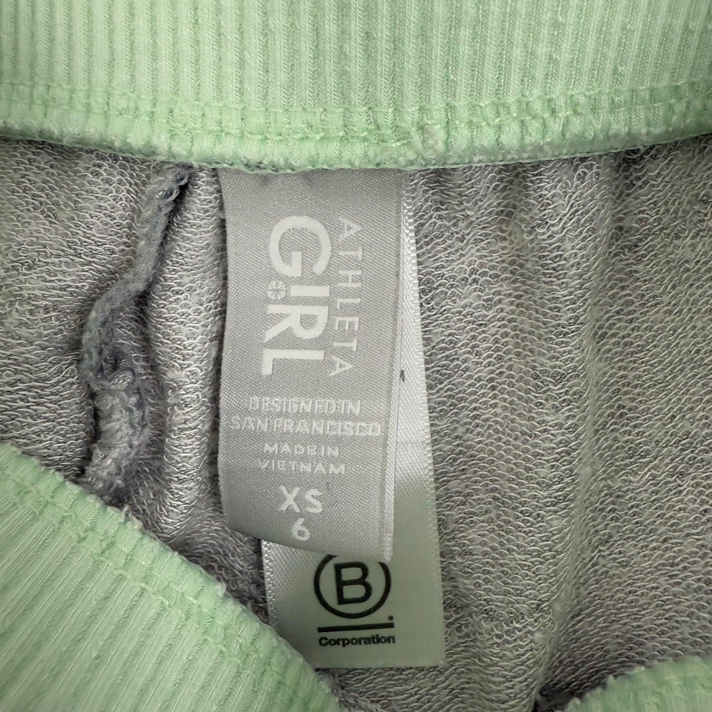 athleta girl side pocket shorts 6