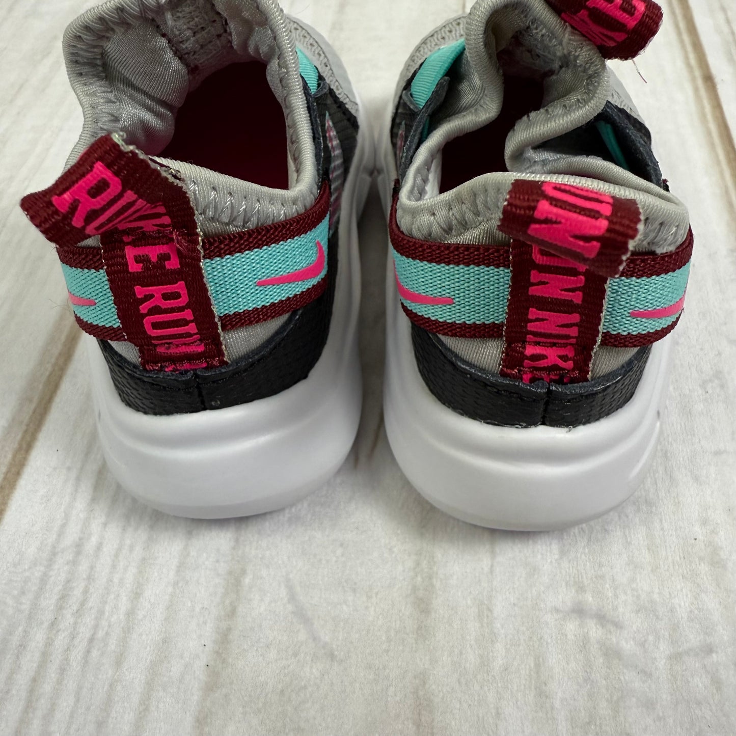 nike flex plus se 4C