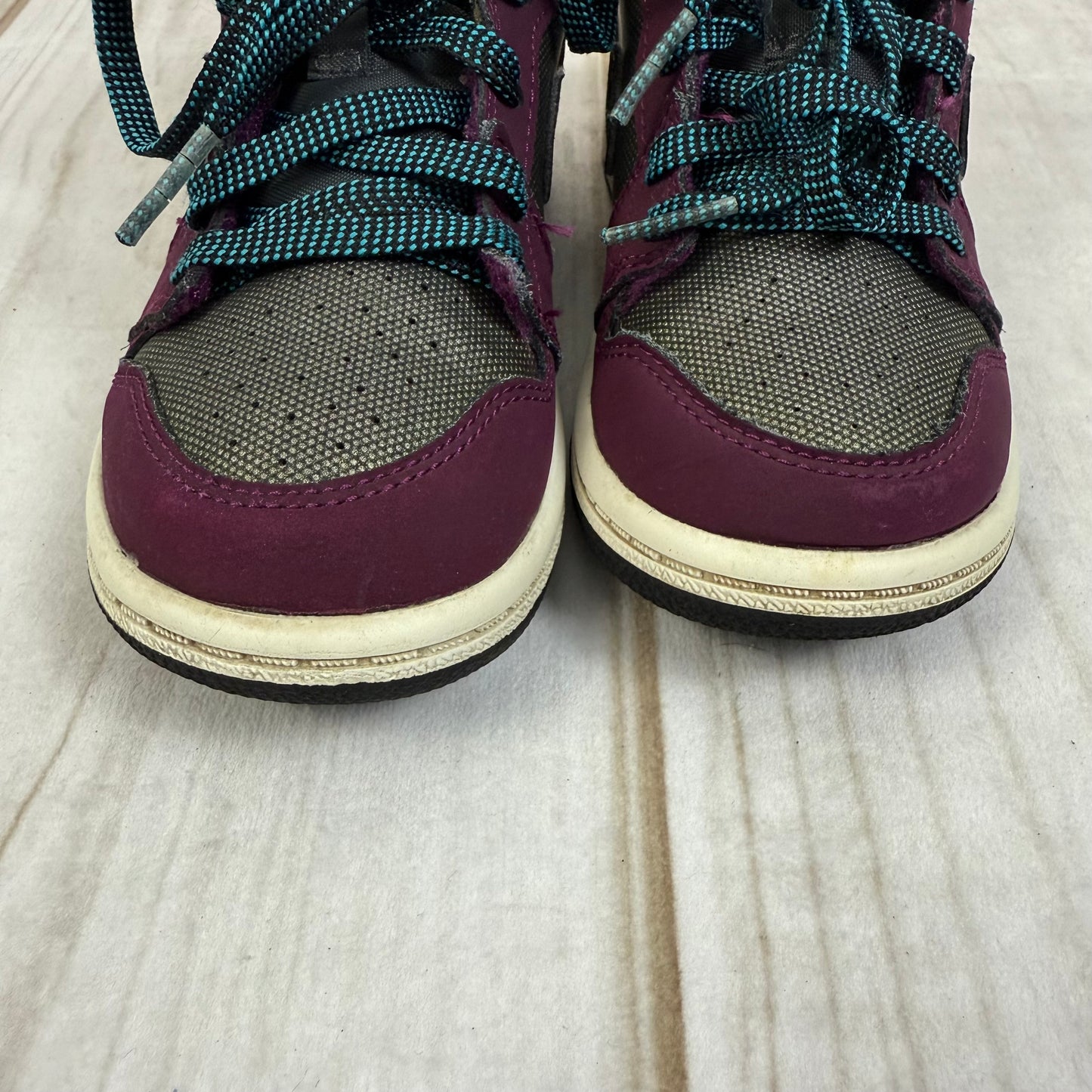 nike air jordan 1 retro high gt mulberry 9C
