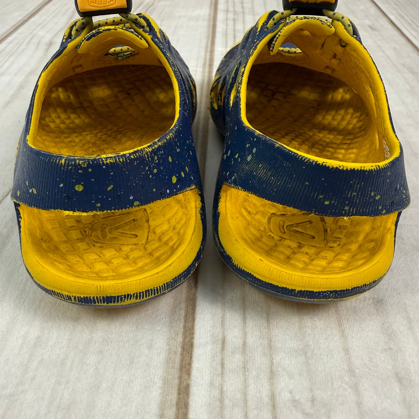 keen rio water shoes 10C