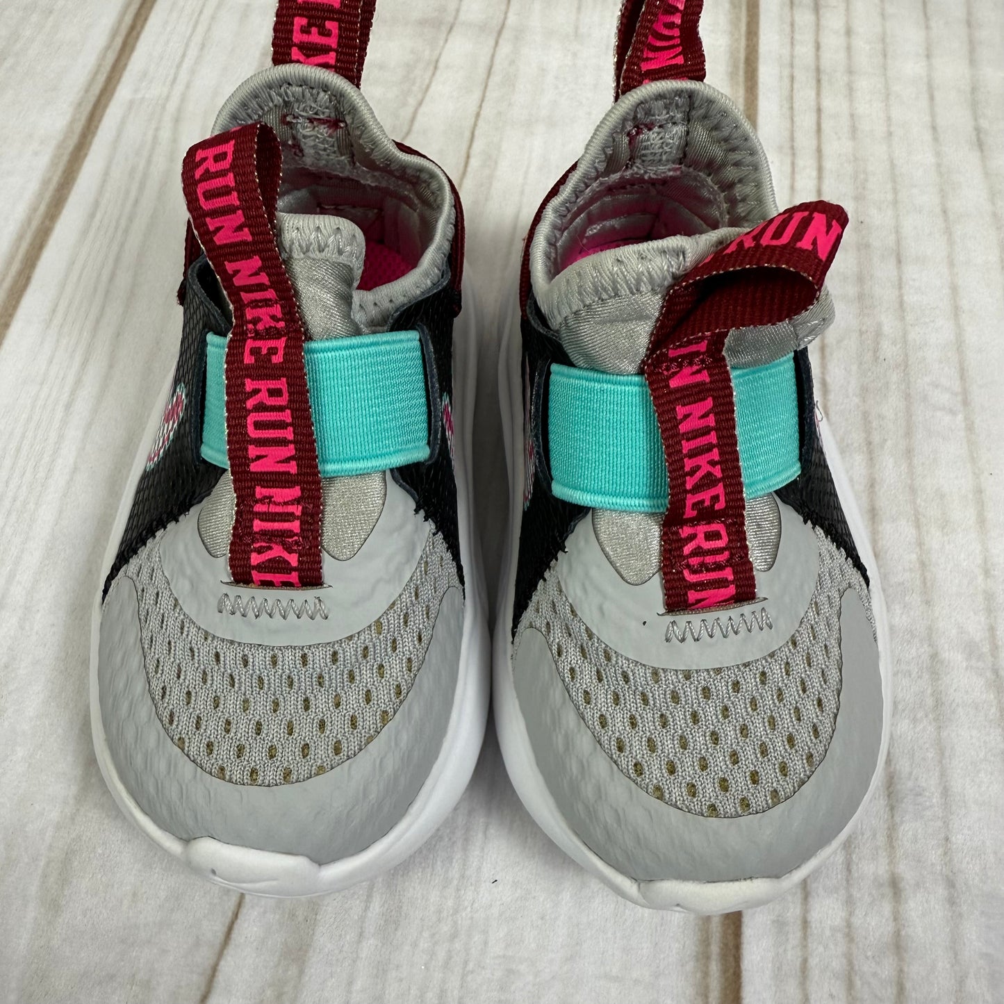 nike flex plus se 4C