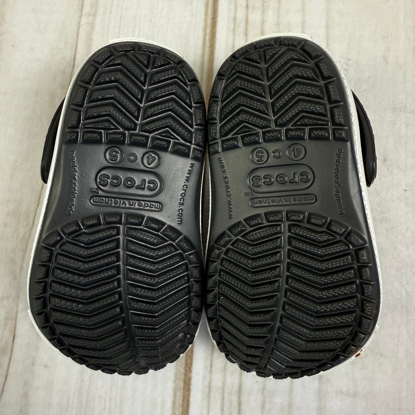 classic crocs 4/5C