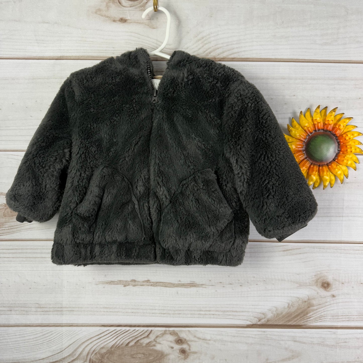 zara faux fur jacket 12-18M