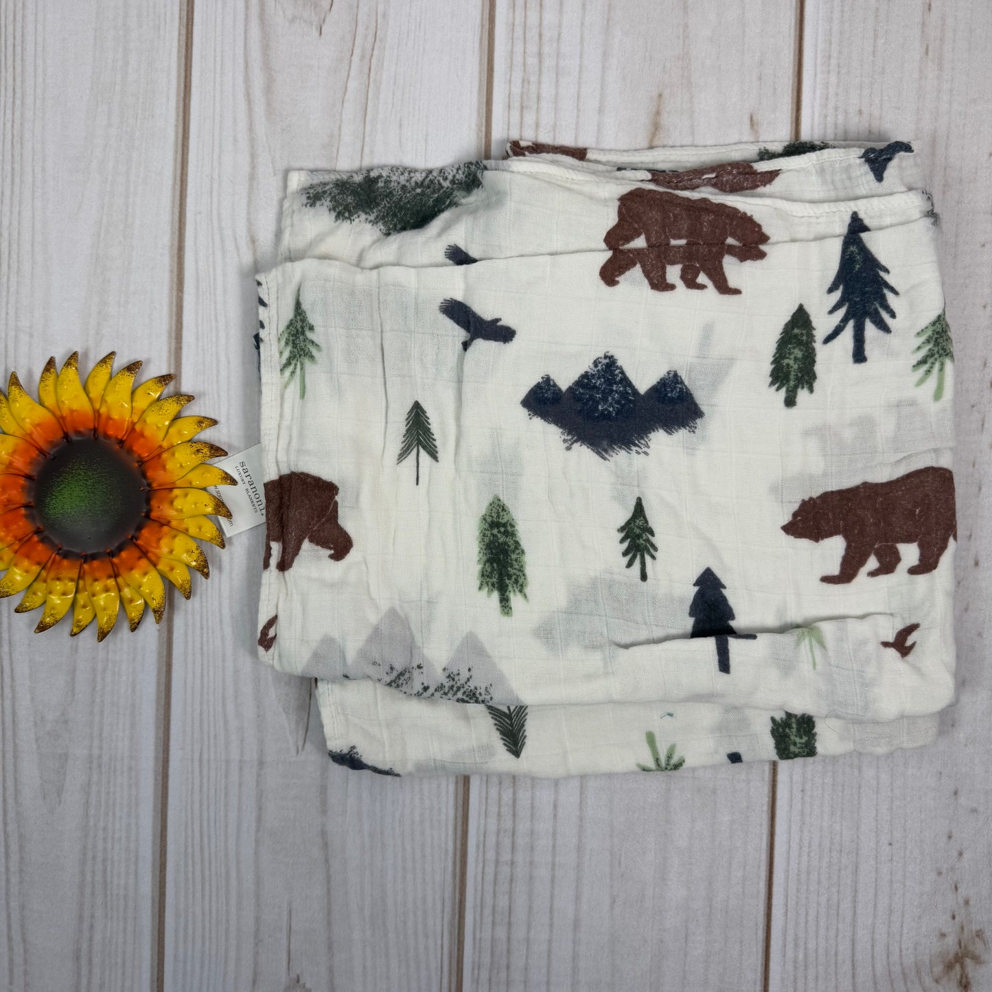 saranoni bamboo muslin swaddle