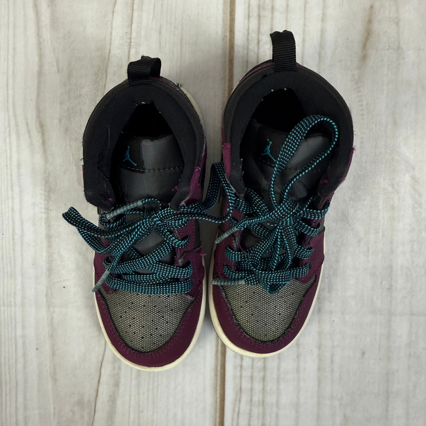nike air jordan 1 retro high gt mulberry 9C