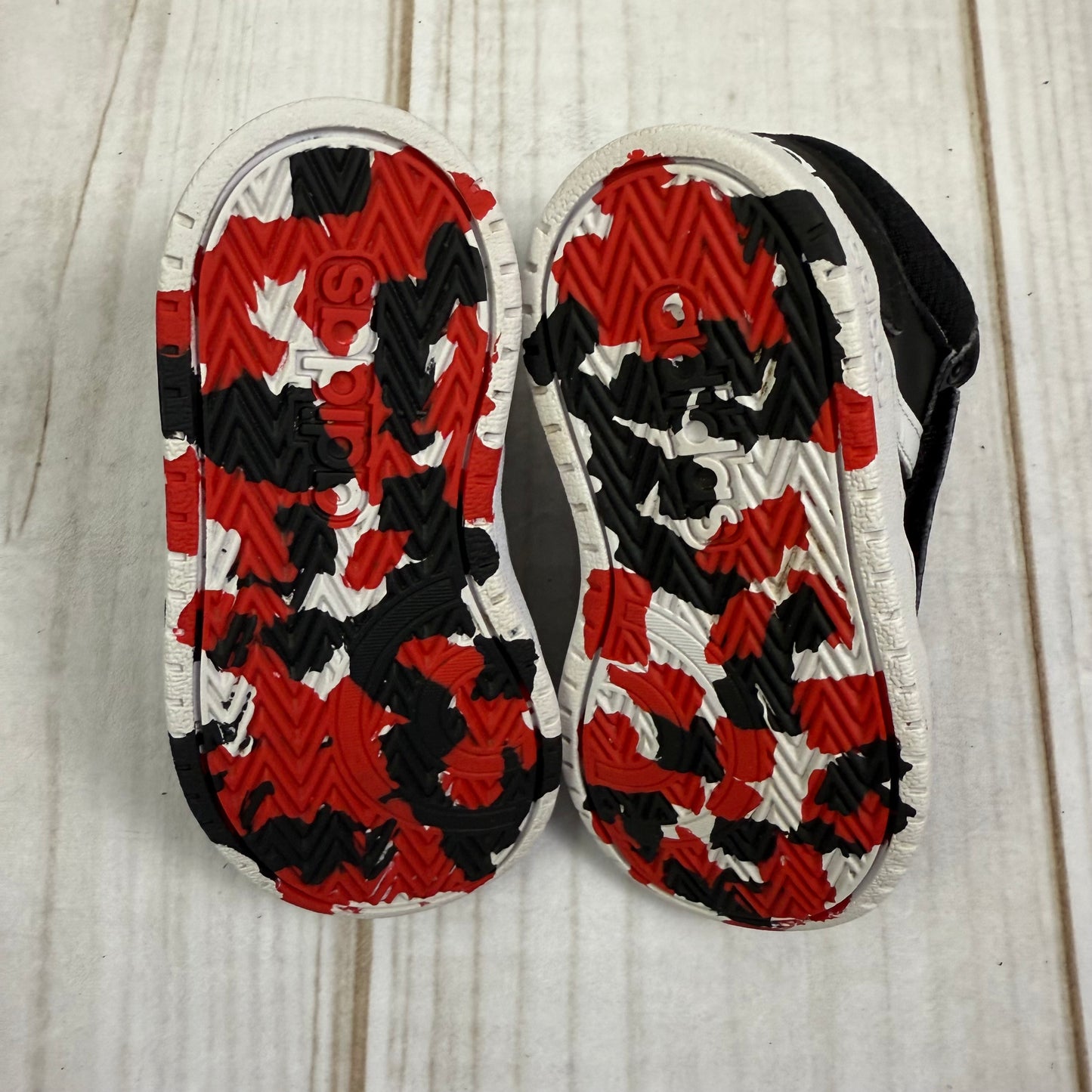 adidas hoops mini 7.5C