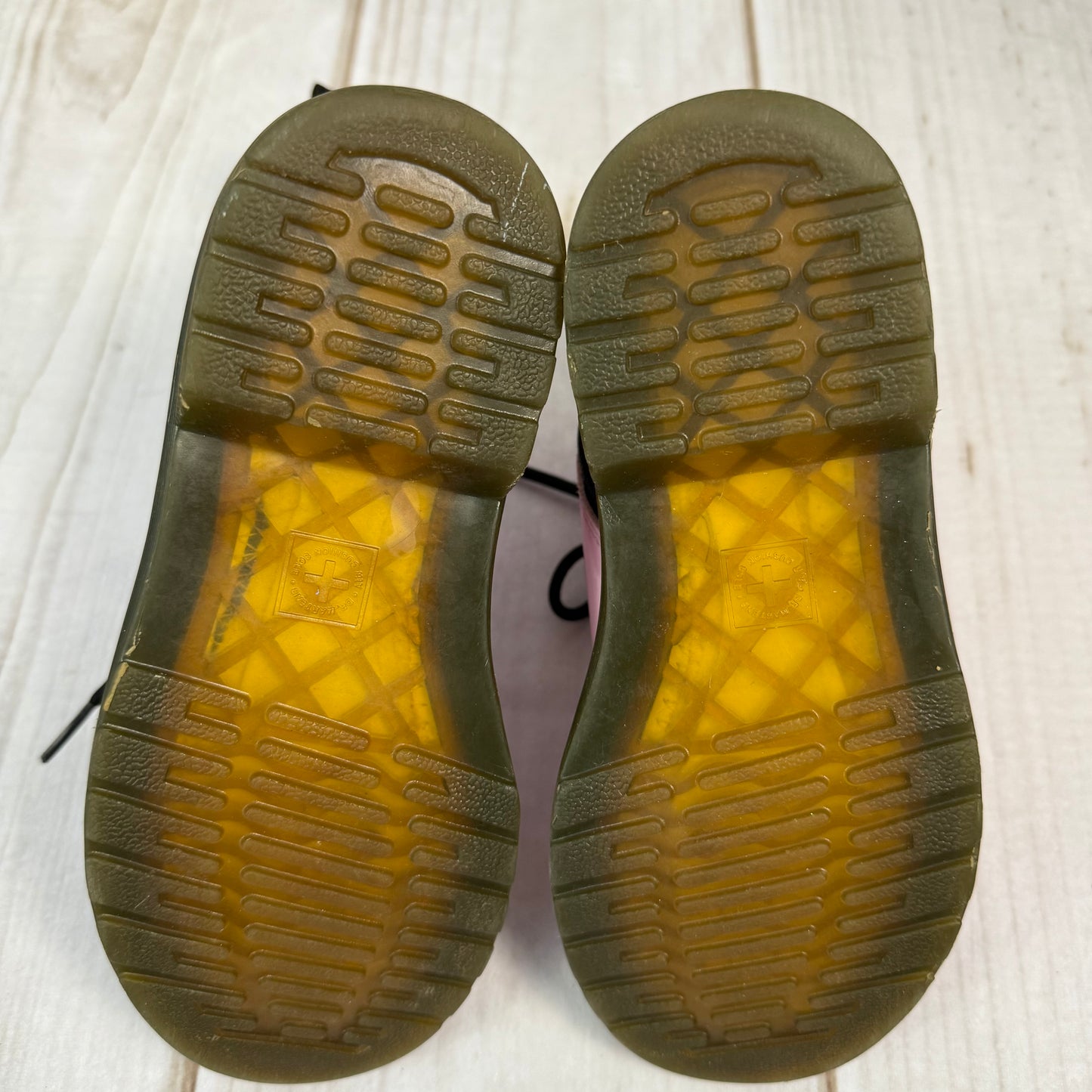 dr. martens junior 1460 patent boots 1Y