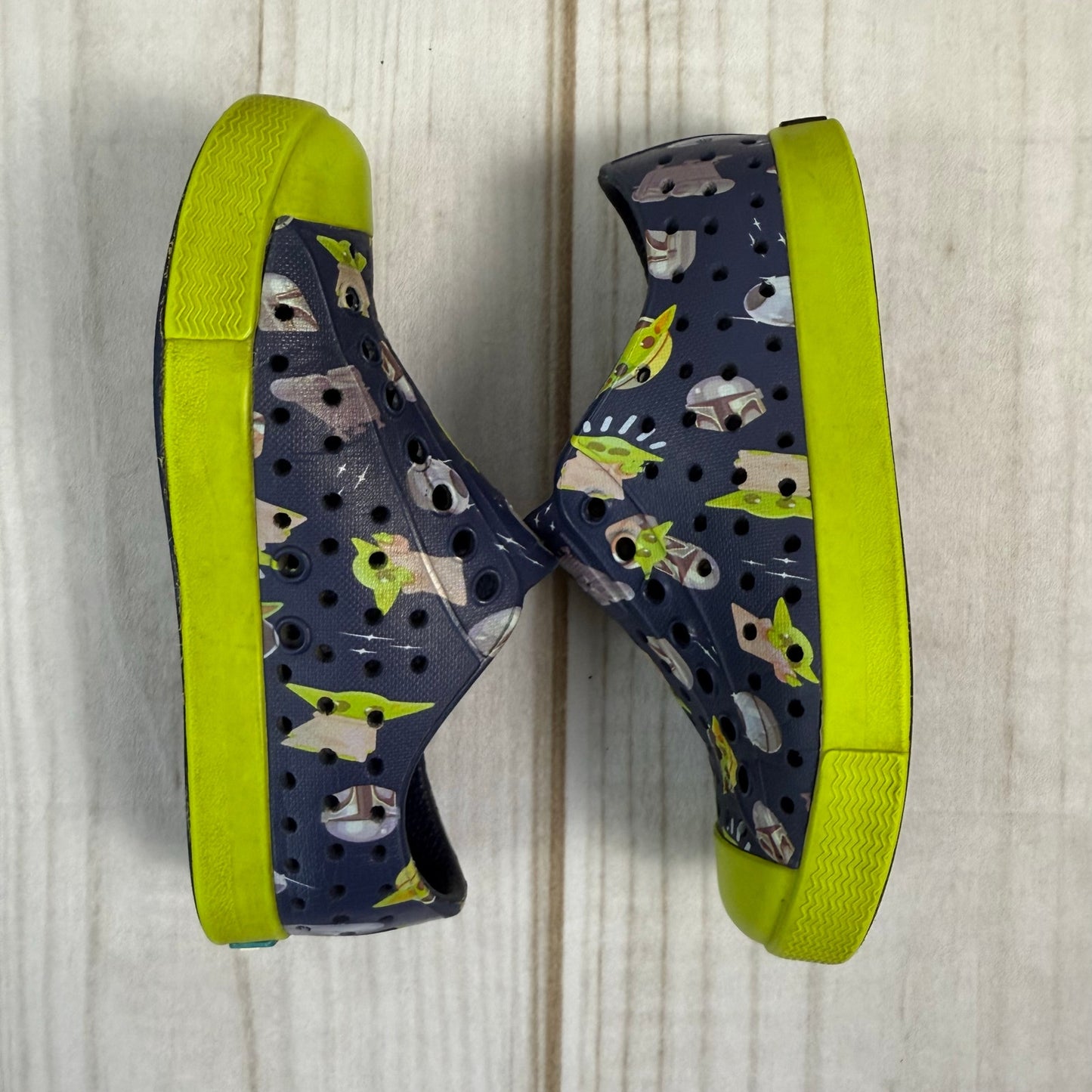 native x star wars the madolorian with grogu toddler jefferson shoes 9C