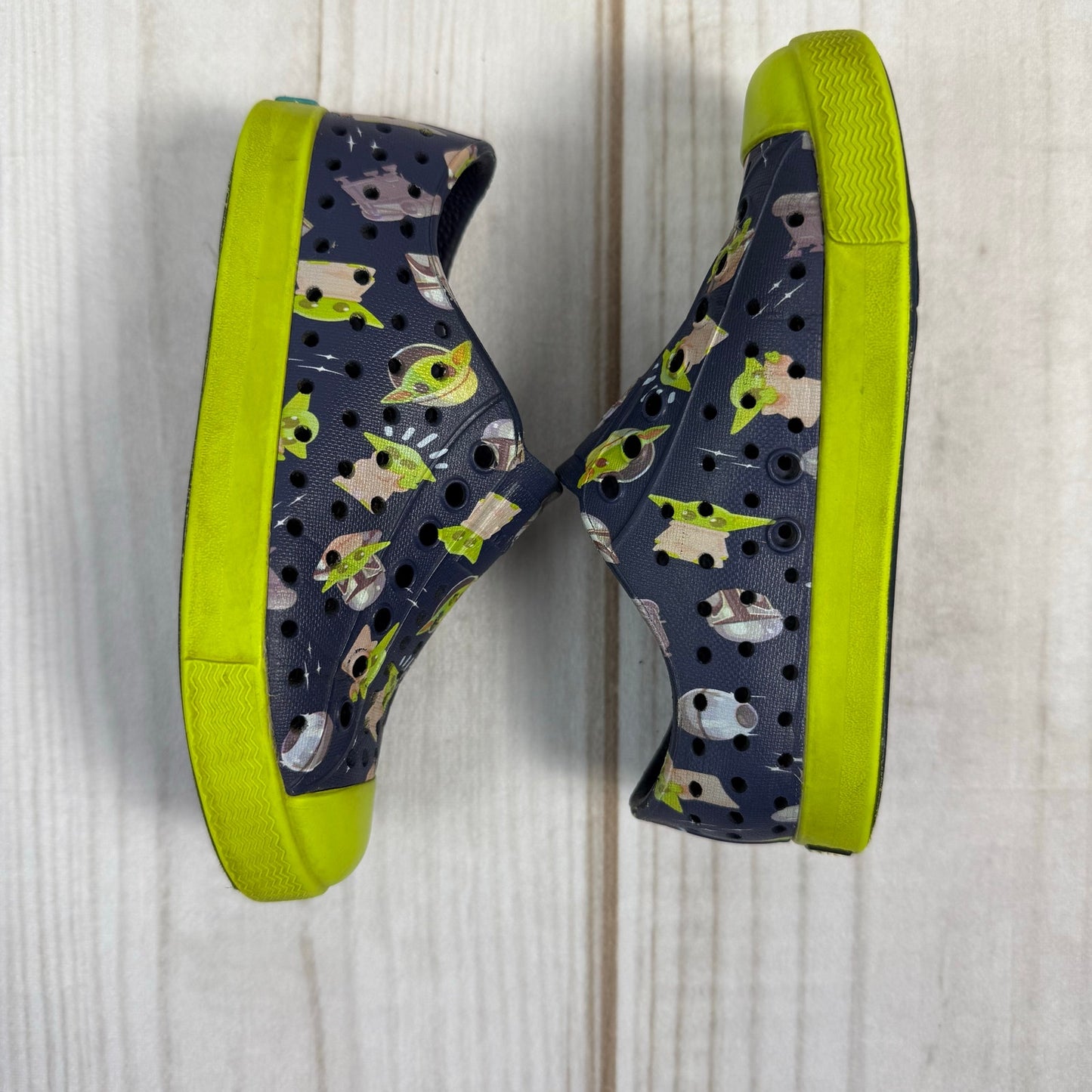 native x star wars the madolorian with grogu toddler jefferson shoes 9C