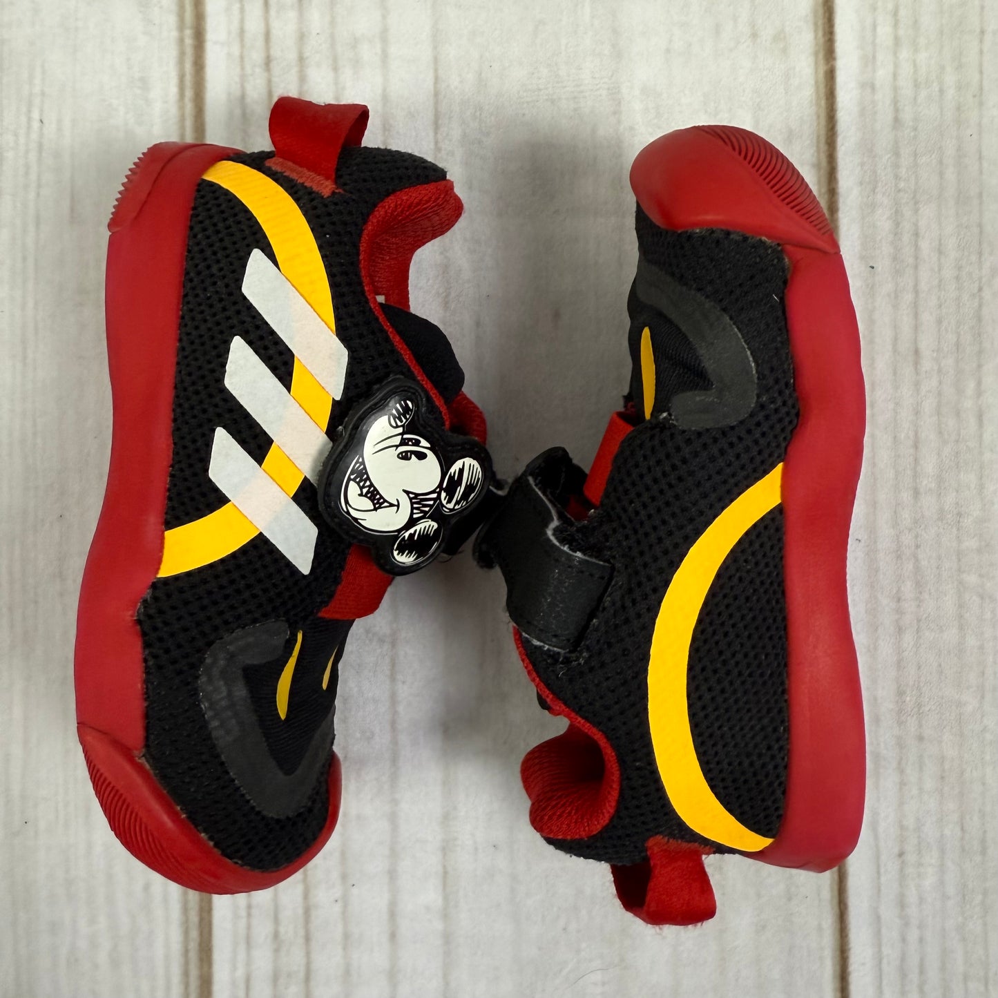 adidas x disney mickey mouse active play shoes 7C