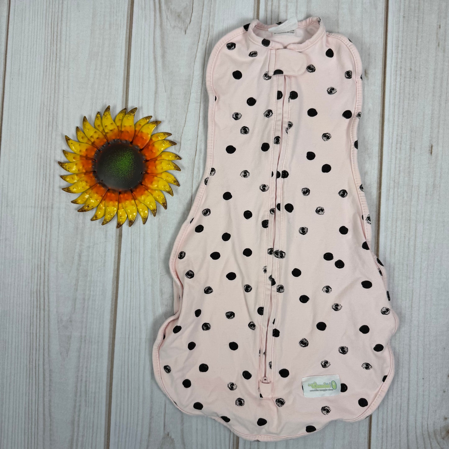 woombie swaddle 0-3M