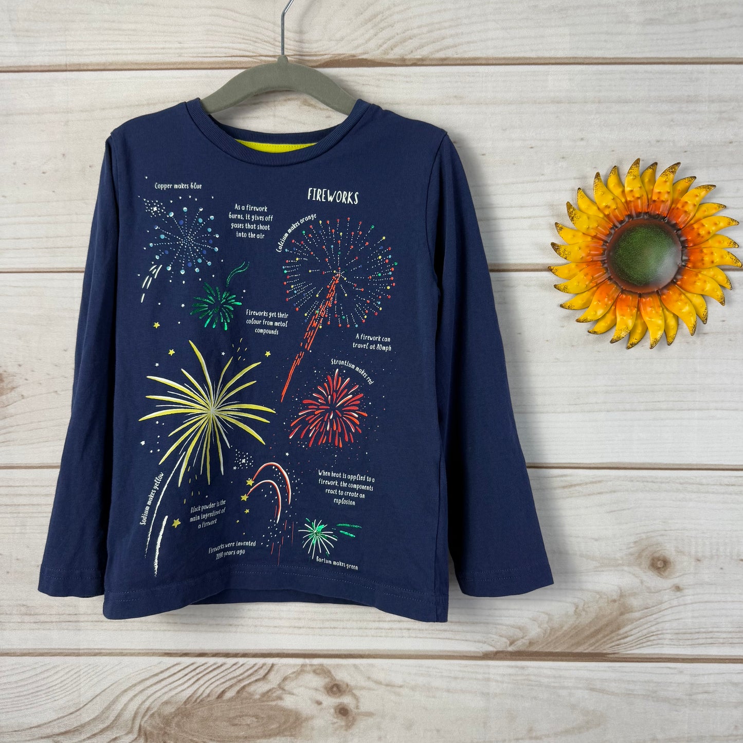 mini boden glowing fireworks tee 4/5