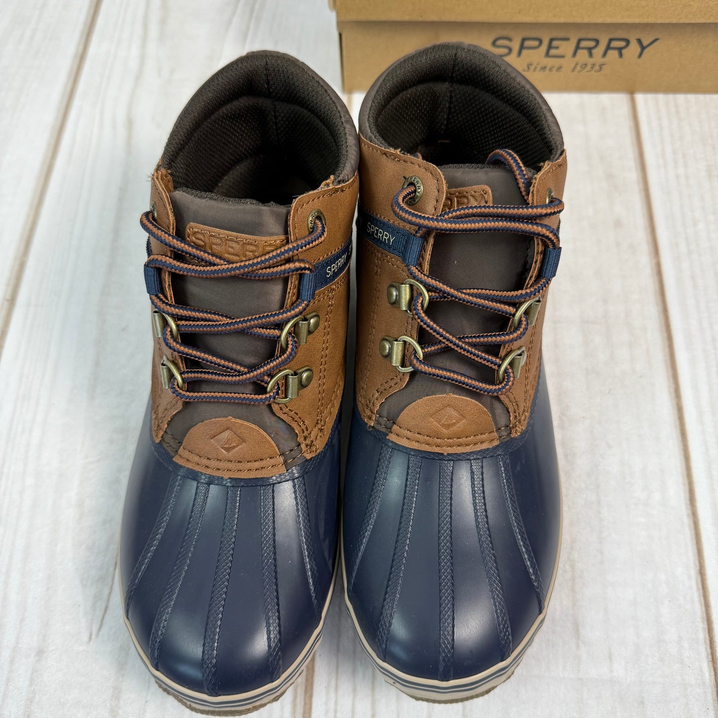 sperry bowline storm boot 4M