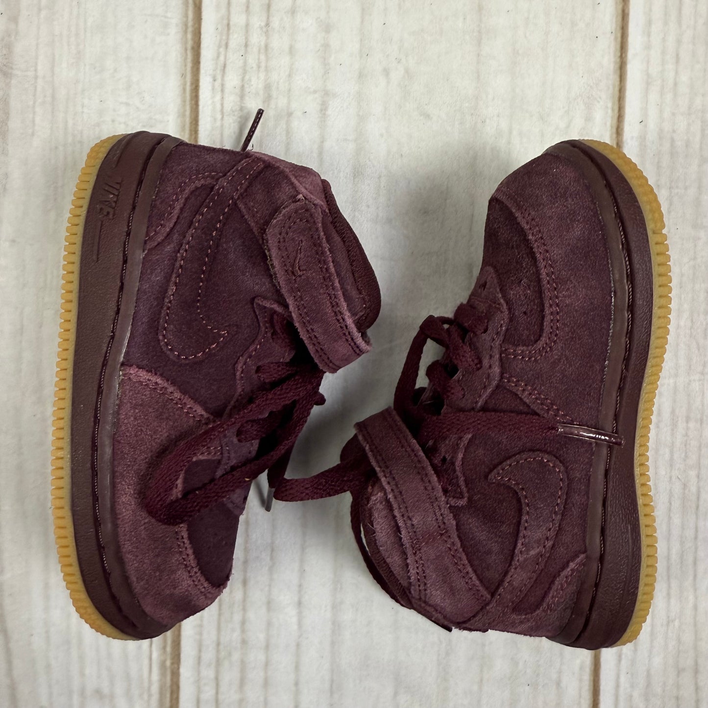 nike air force 1 mid LV8 burgundy suede 8C