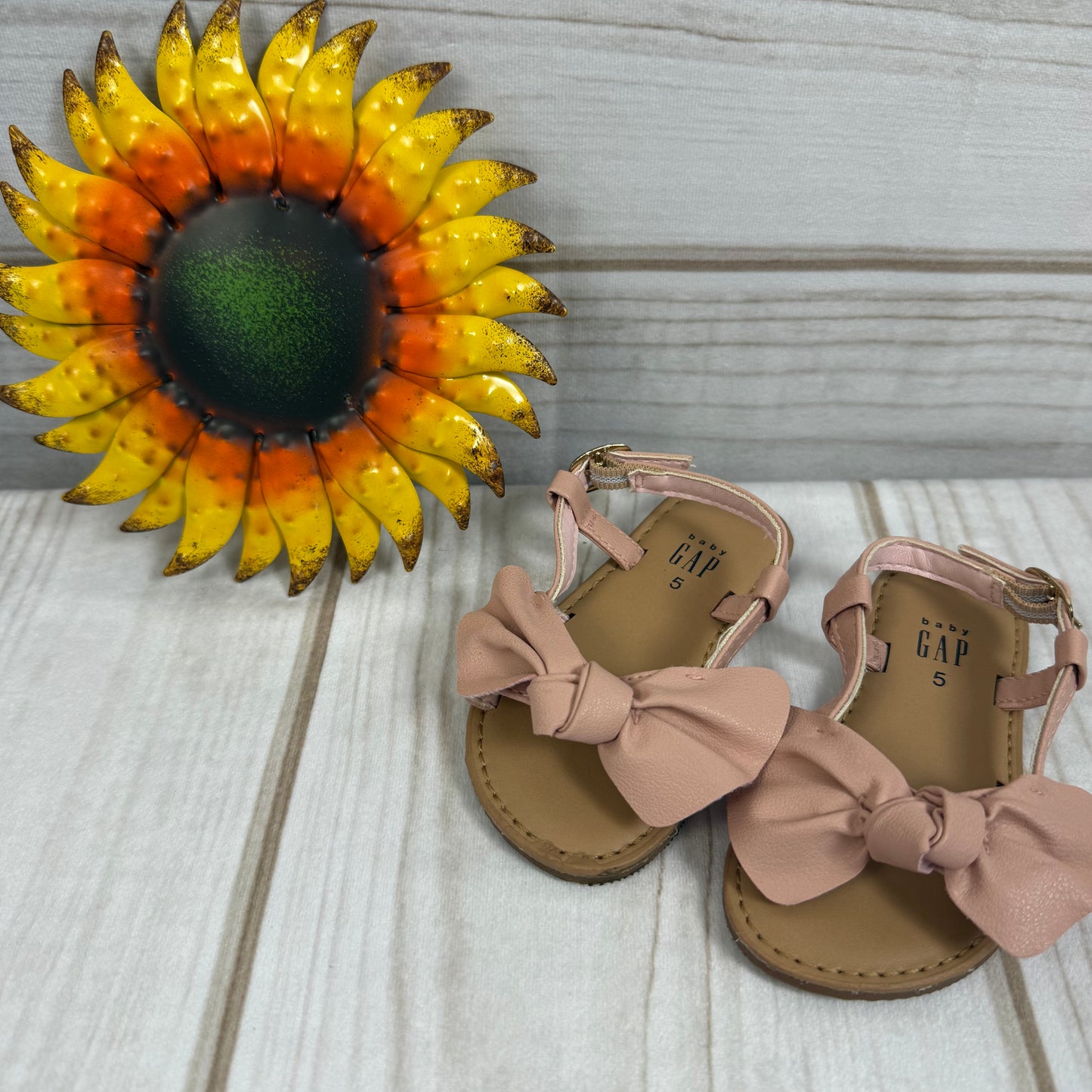 baby gap bow sandals 5C