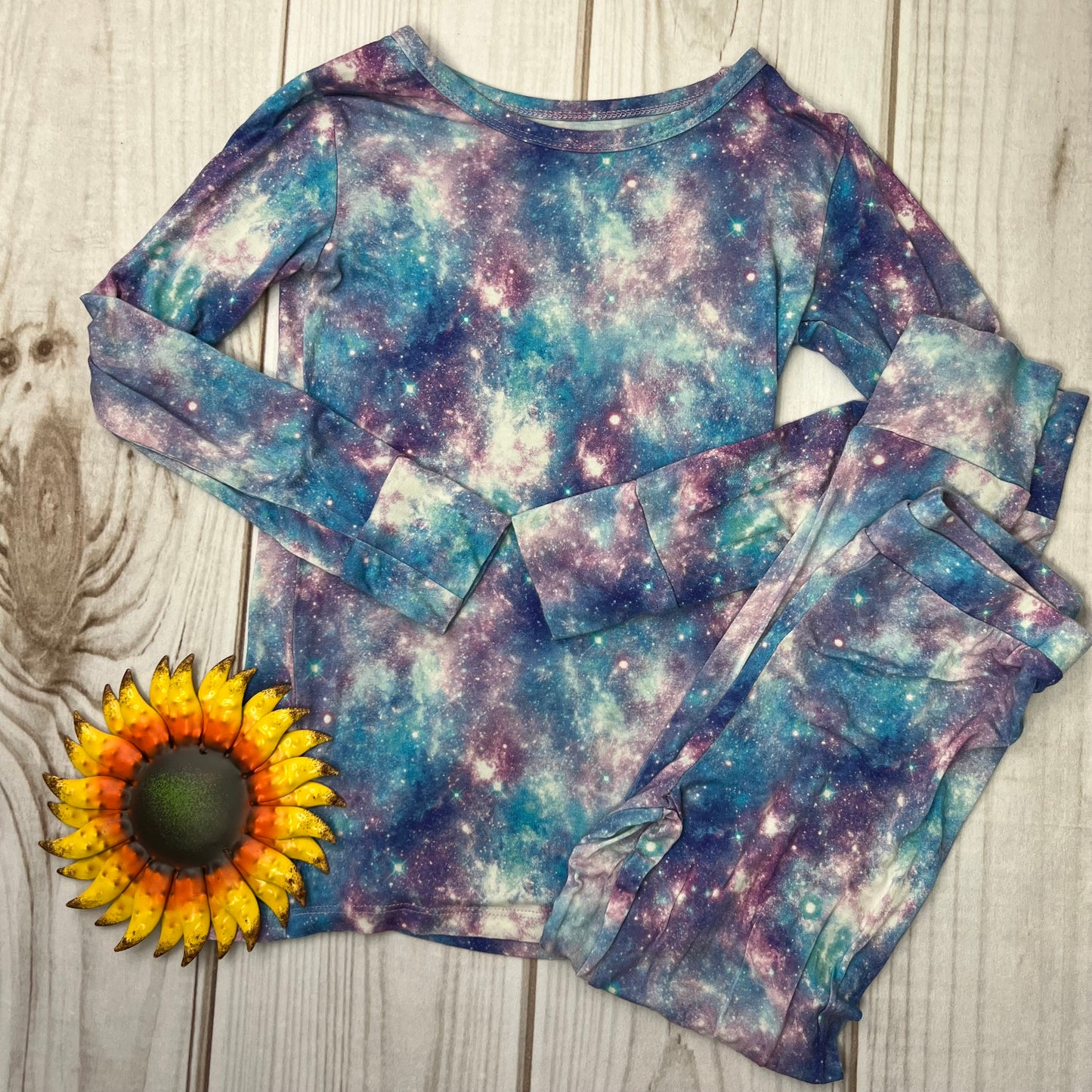 bums and roses out of this world two piece pajamas 7/8