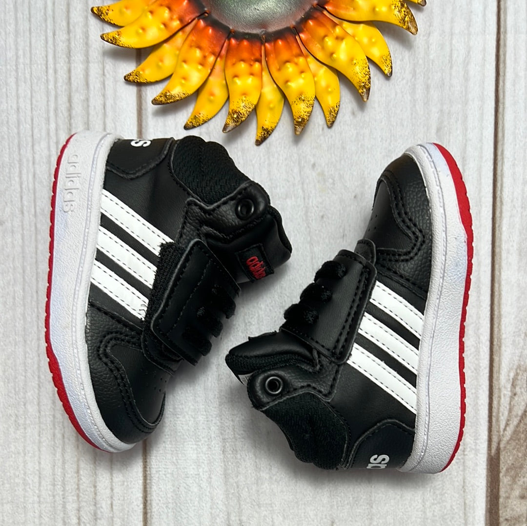 adidas hoops mini 4C