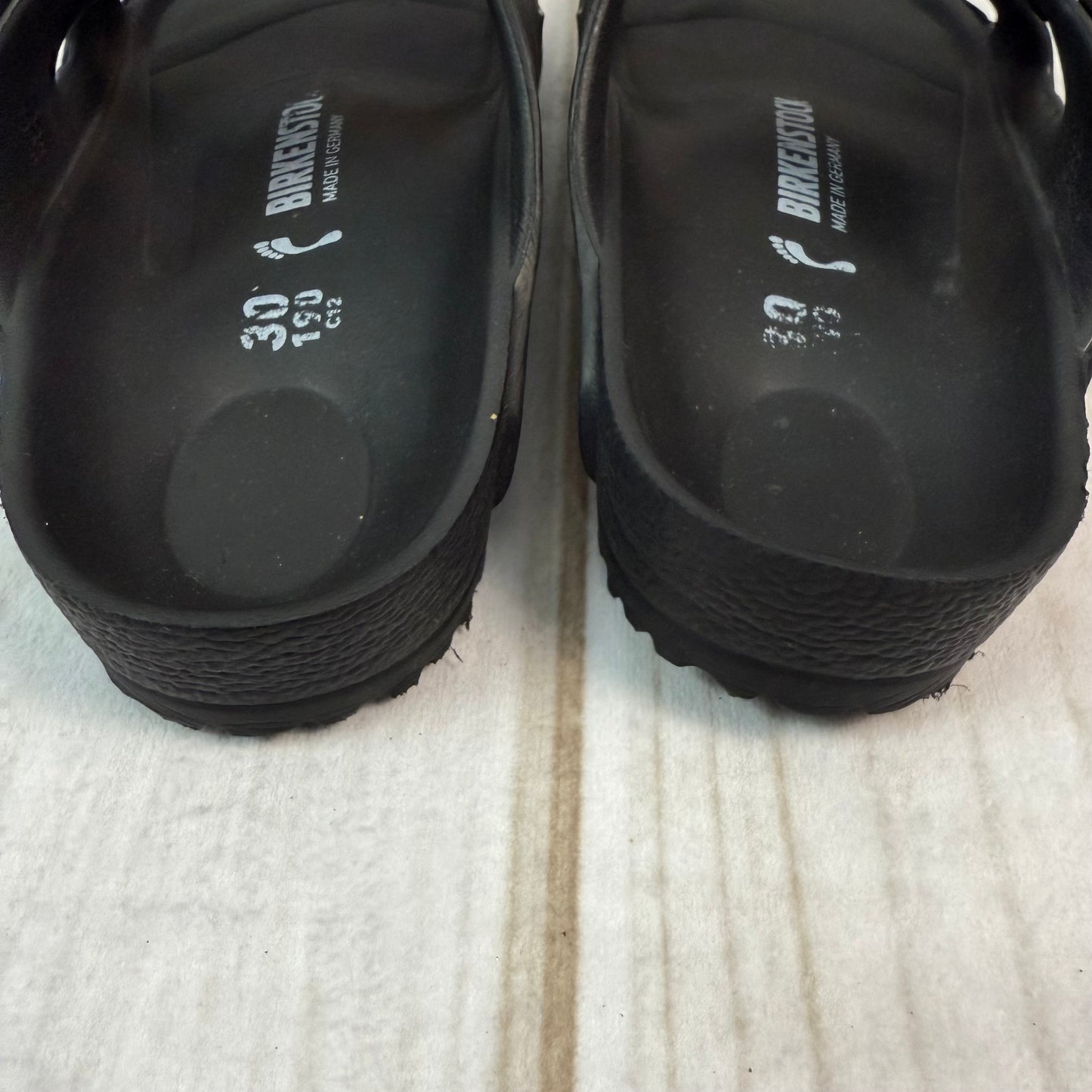 birkenstock arizona waterproof sandals 12C