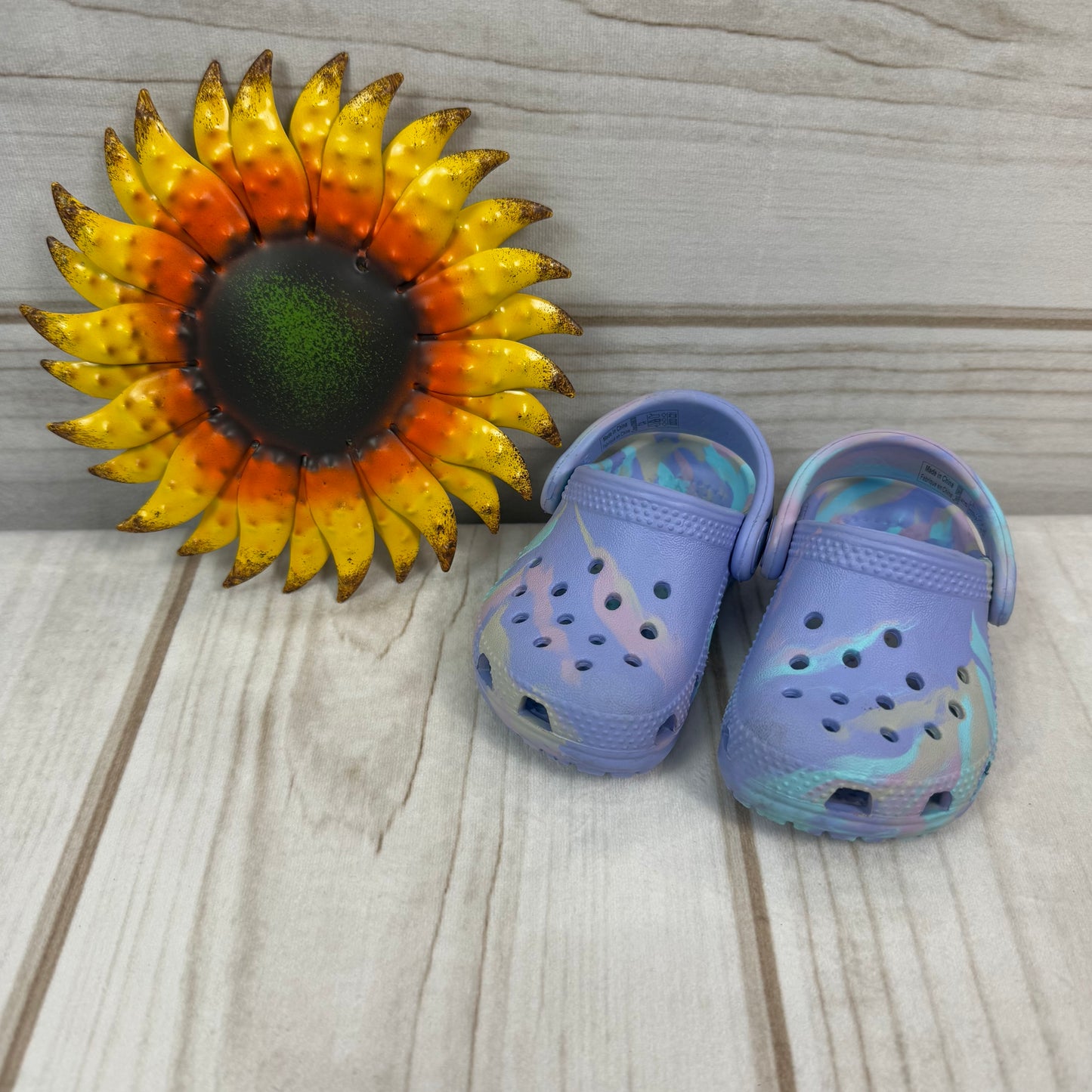 crocs tie dye 4C