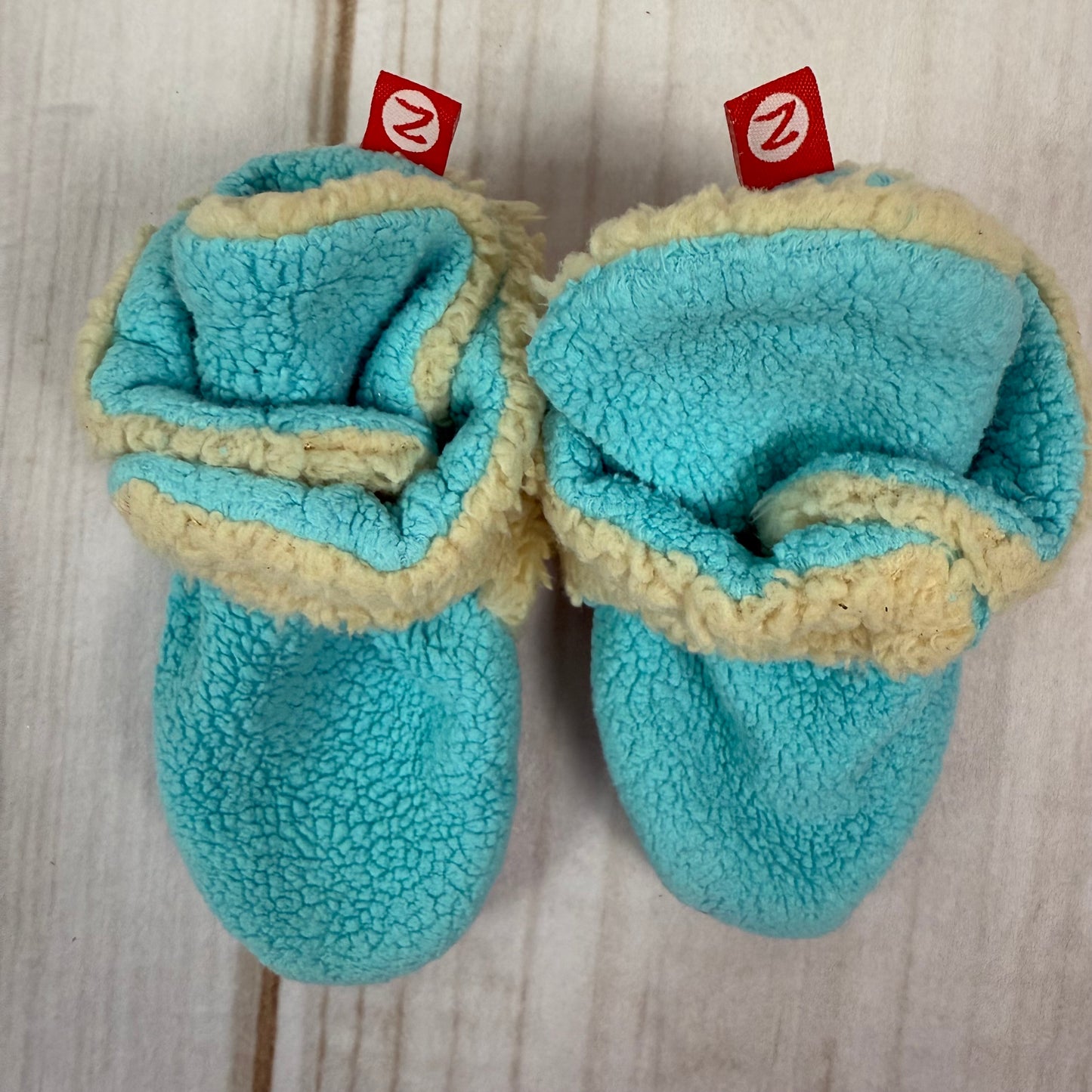 zutano cozy booties 18M