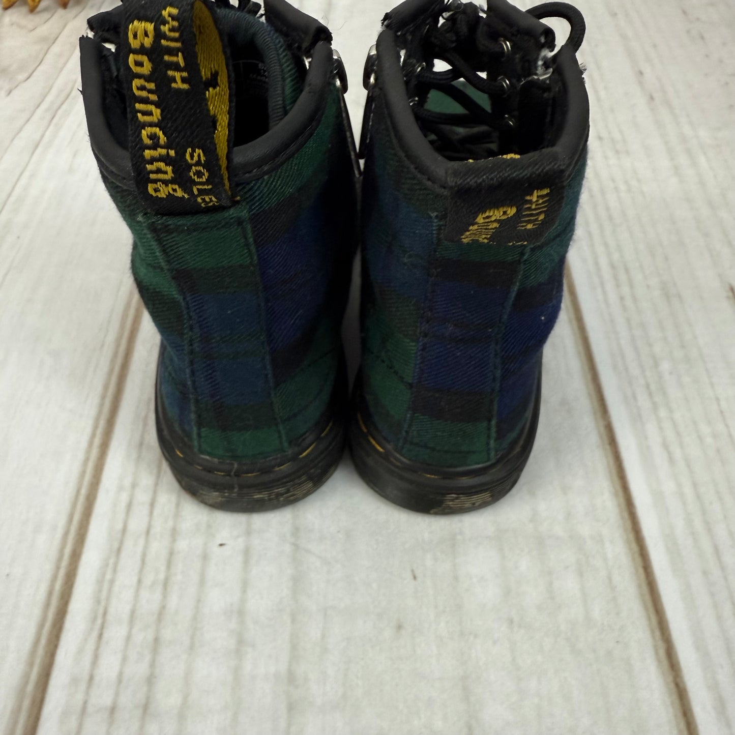 dr. martens 1460 zip tartan boot 10C