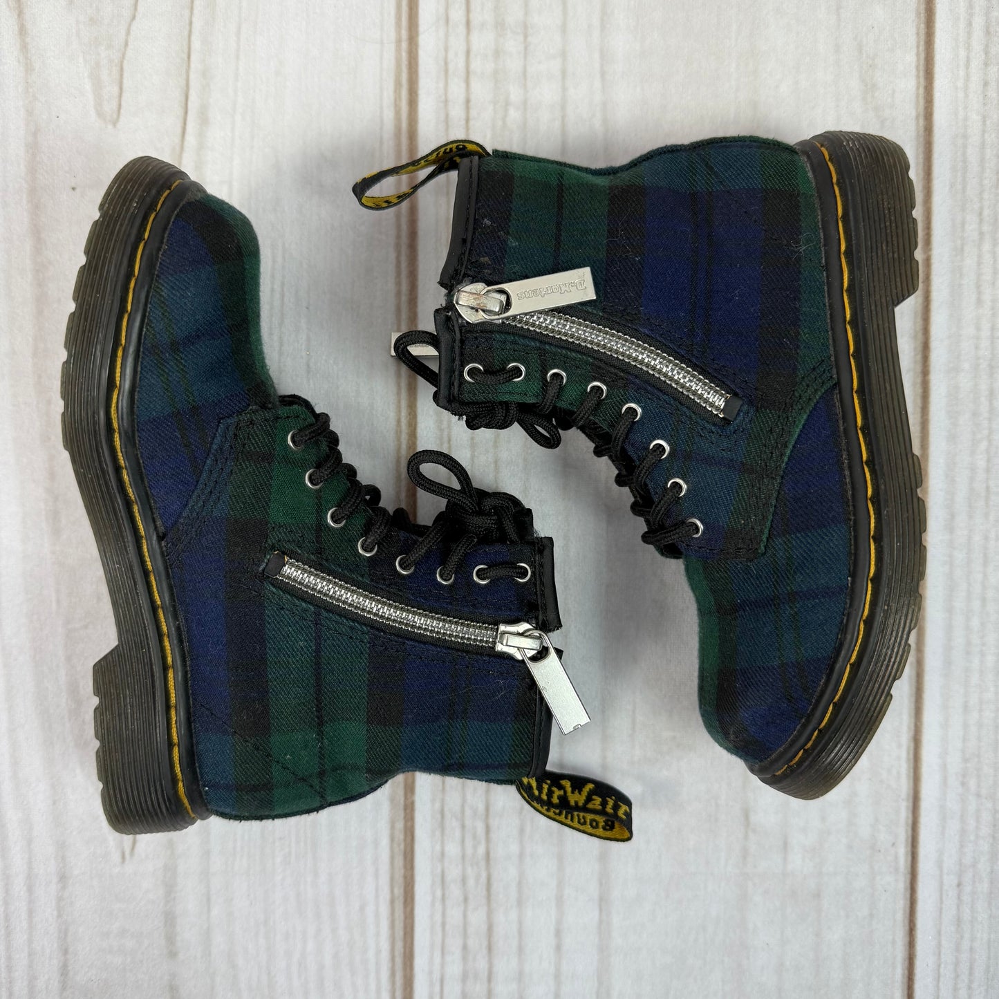 dr. martens 1460 zip tartan boot 10C