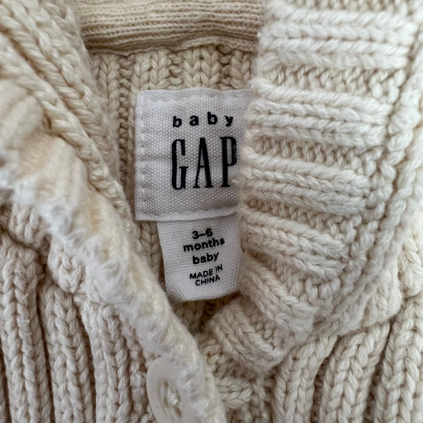 baby gap bear cardigan 3-6M