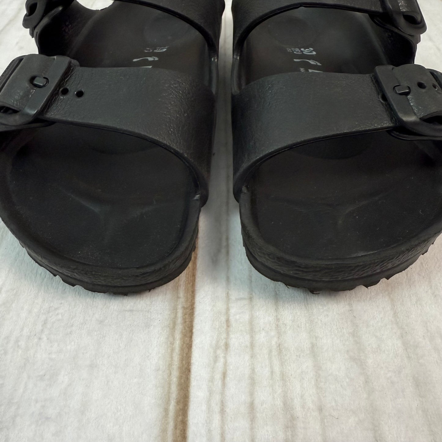 birkenstock arizona waterproof sandals 12C