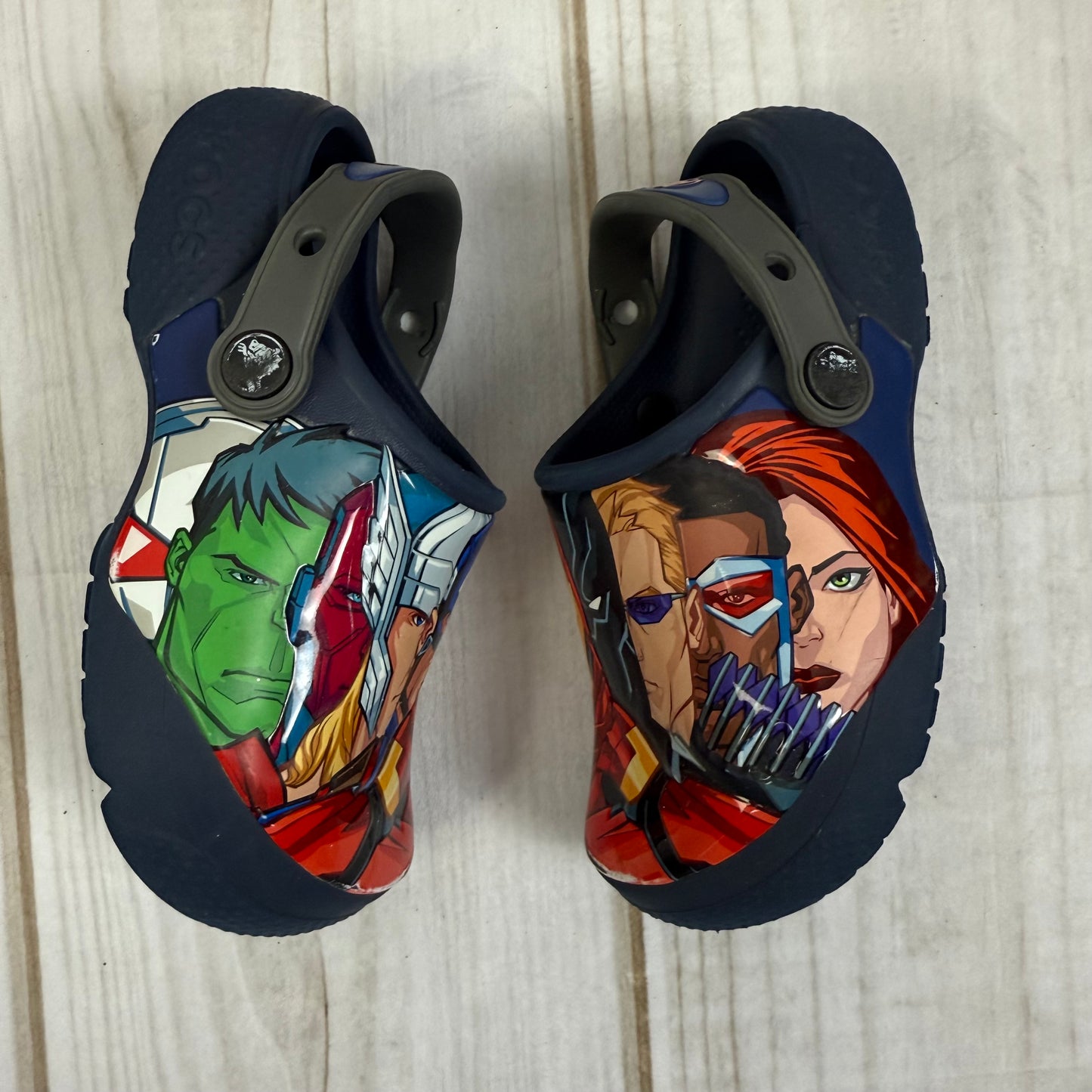 crocs clog avengers 12C