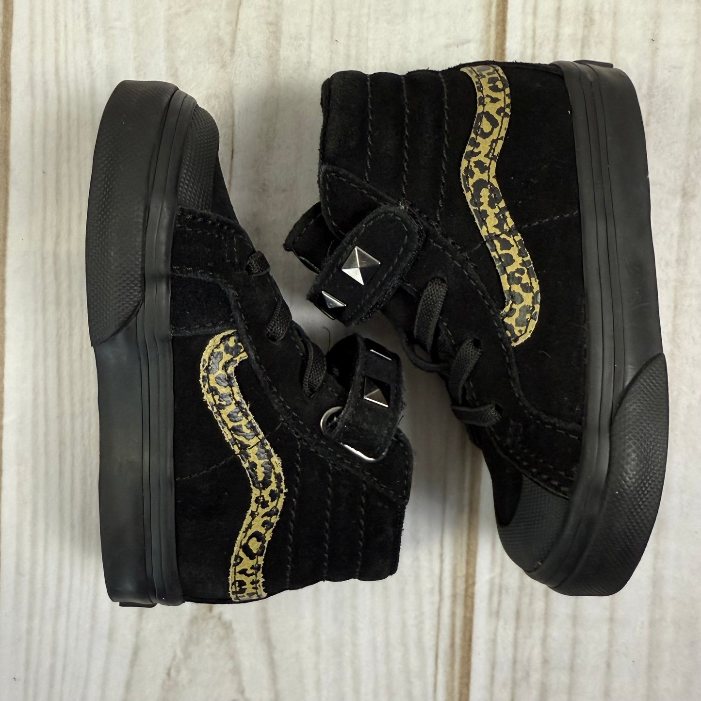 vans sk8-hi stud leopard 5.5C