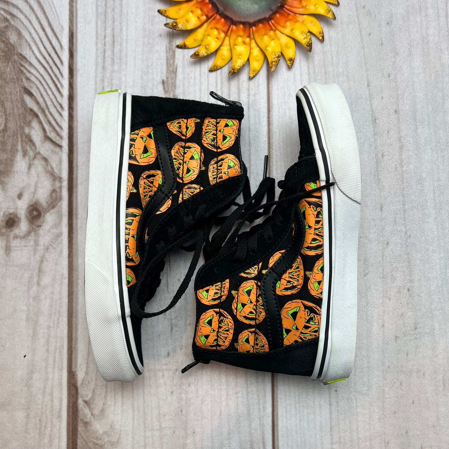 vans old skool glow pumpkins sk8 hi zip shoes 1Y