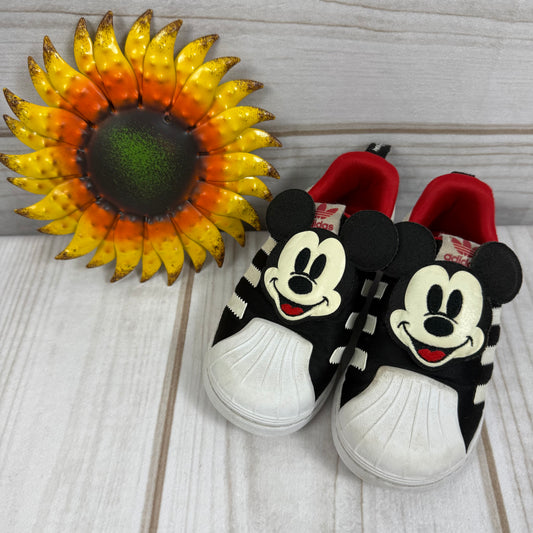 adidas x disney mickey superstar 8C