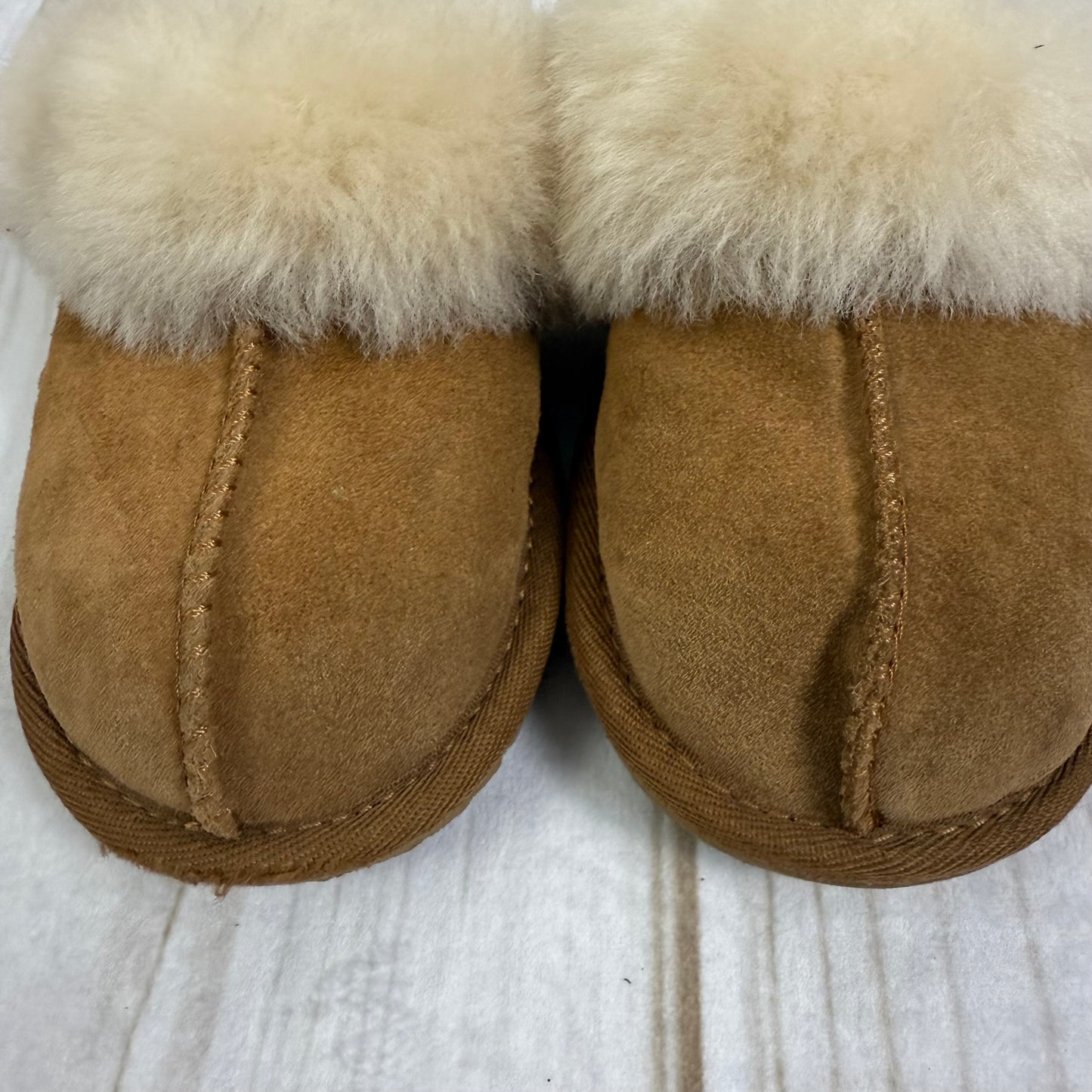 ugg cozy II slipper 10C