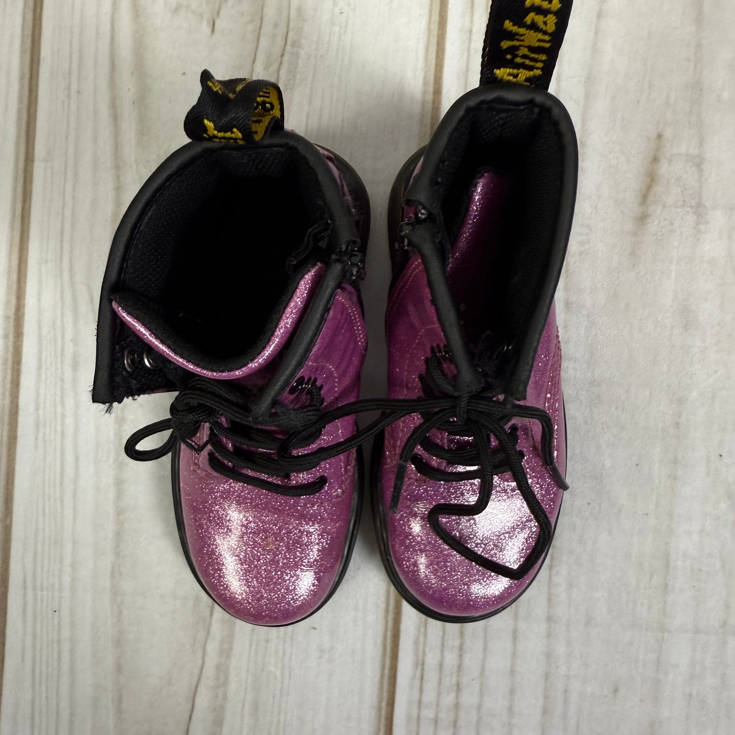 dr. martens 1460 glitter ankle boot 10C