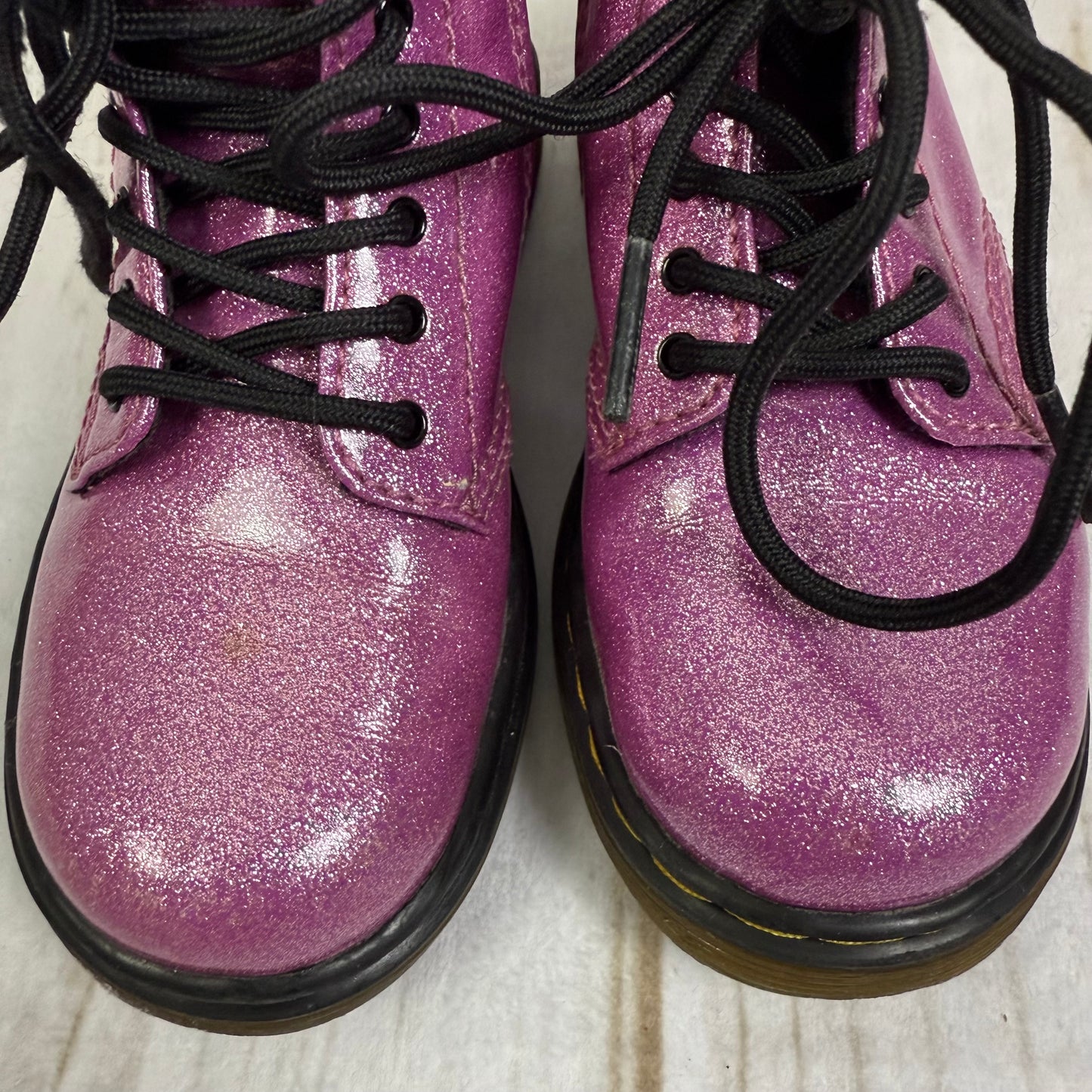 dr. martens 1460 glitter ankle boot 10C