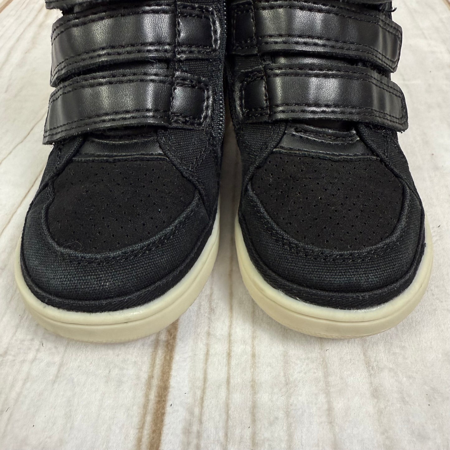 baby gap high top shoes 7C