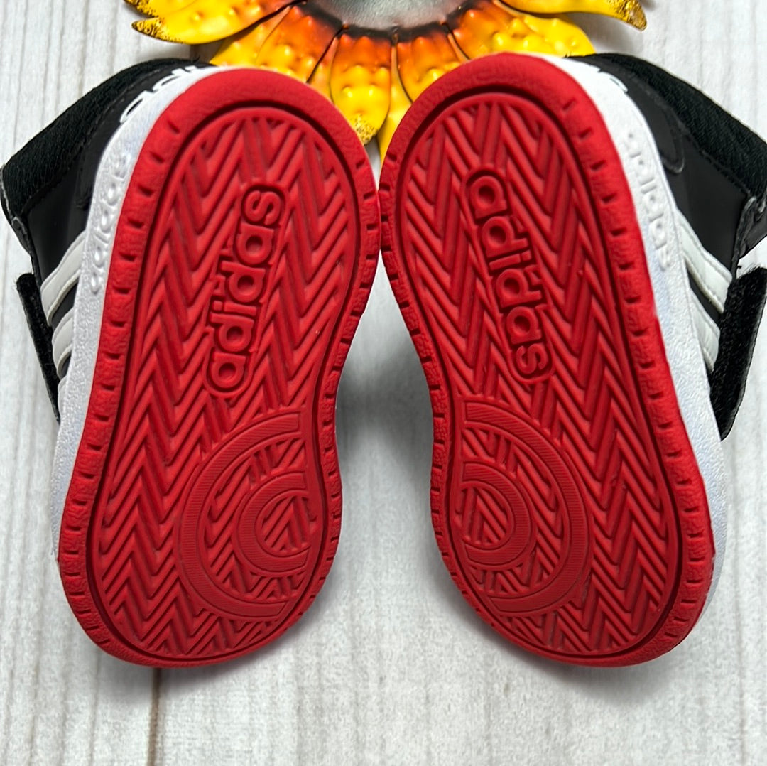 adidas hoops mini 4C