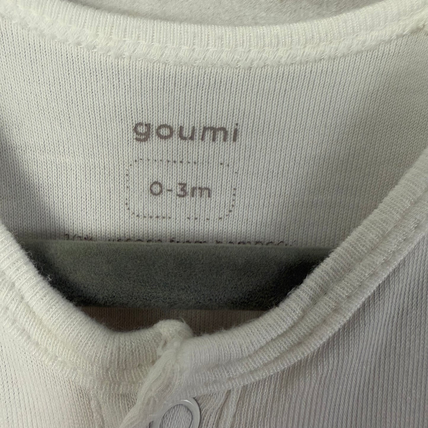 goumi infant convertible gown