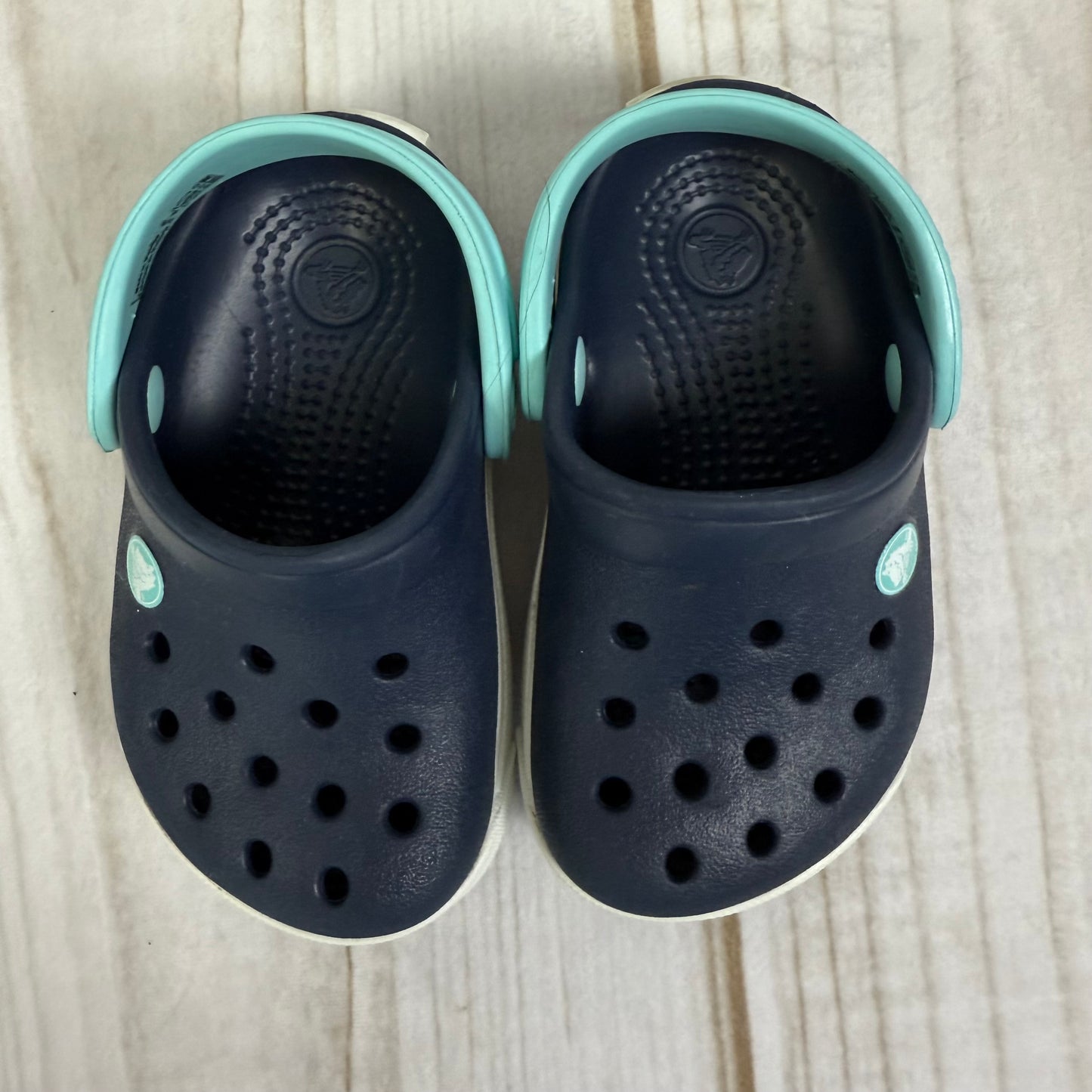 crocband crocs 4/5C