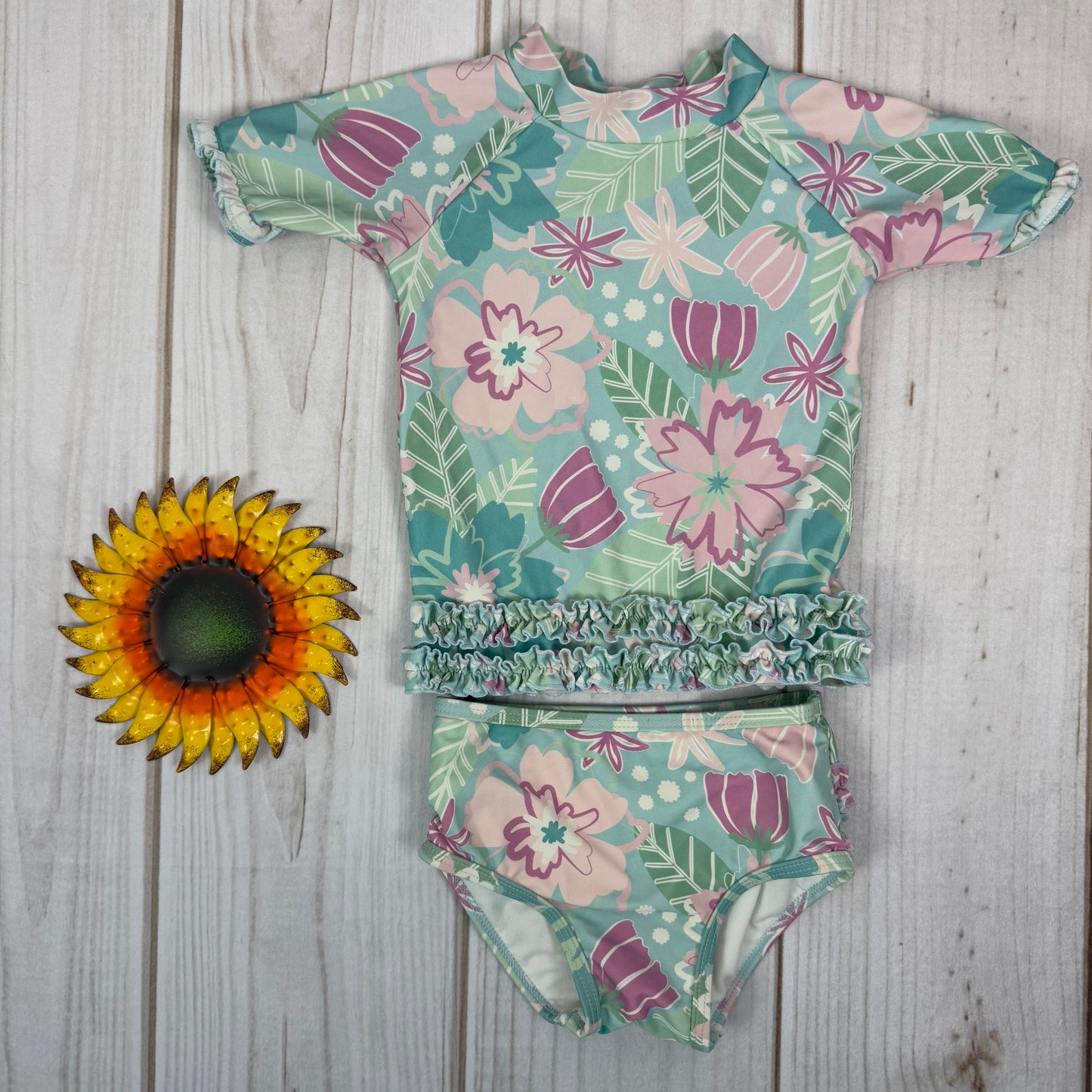 ruffle butts short sleeve rash guard two piece 2T