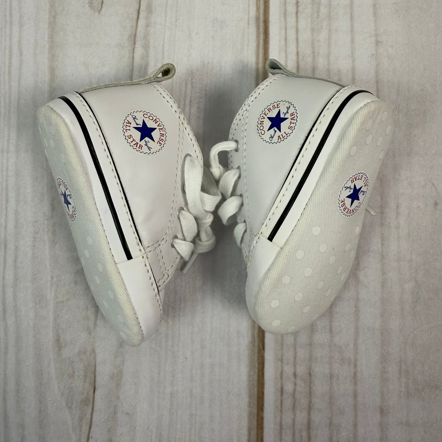 converse chuck taylor all star crib sneaker 2C