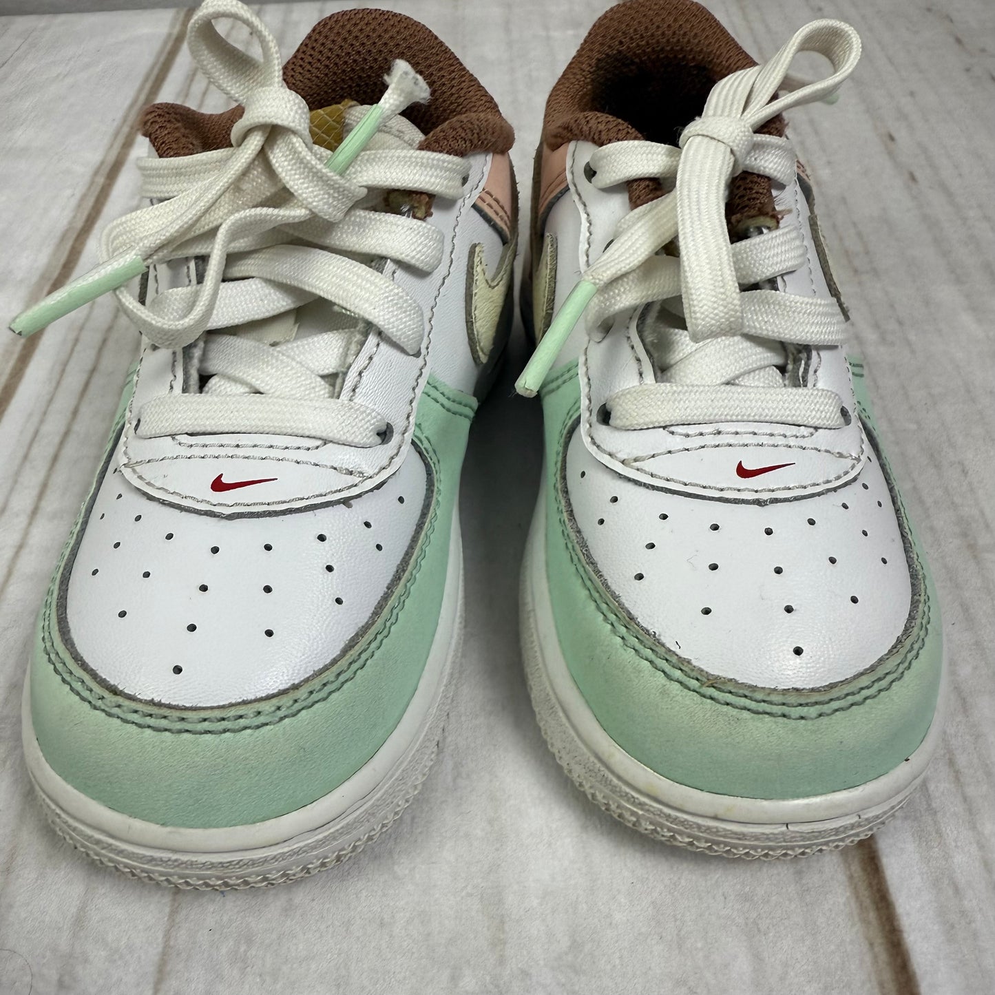 nike air force 1 LV8 7C