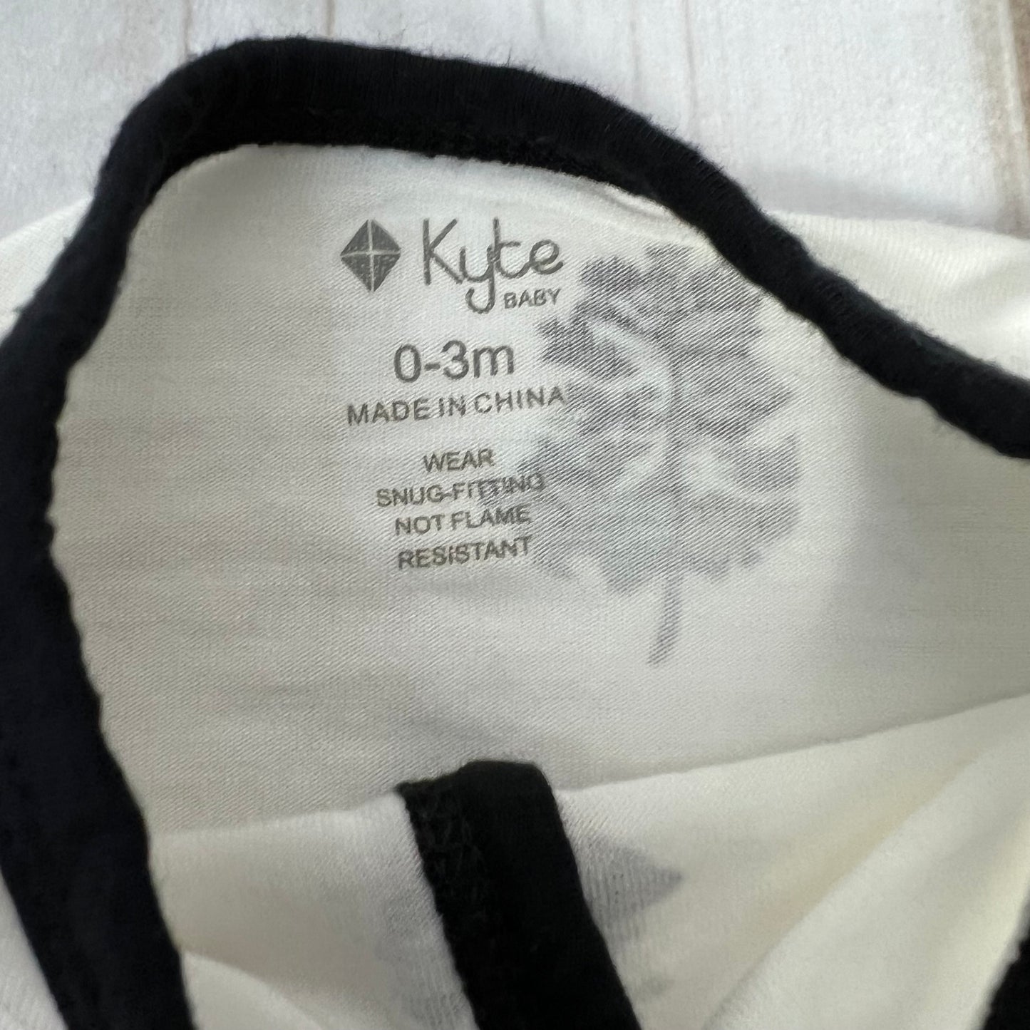 kyte baby black and white trees snap romper 0-3M